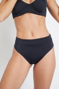 Ozero Swimwear Valday Sustainable Bikini Bottom in Black, close-up view